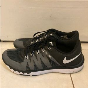 Nike flywire running sneakers